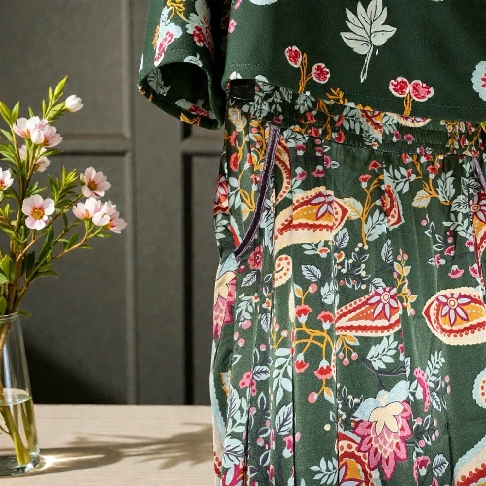 Umgee vibrant floral